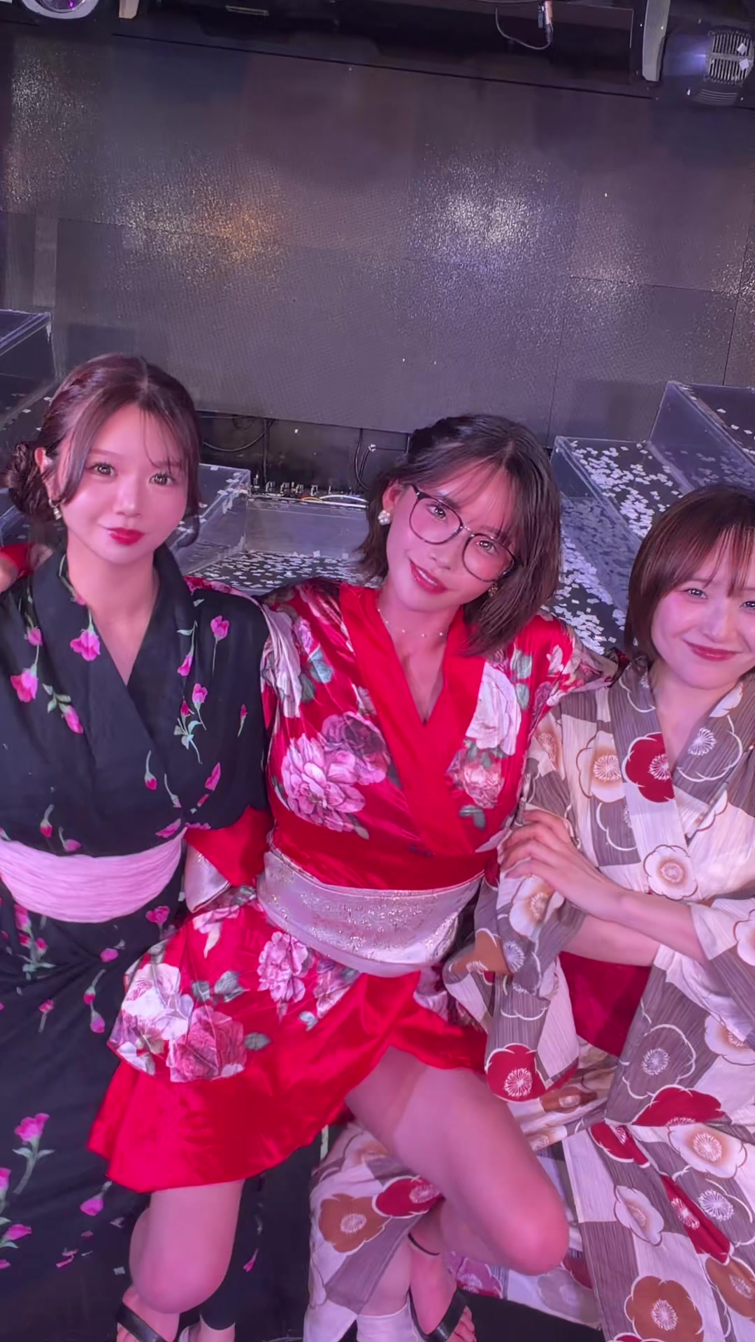 @深田えいみ