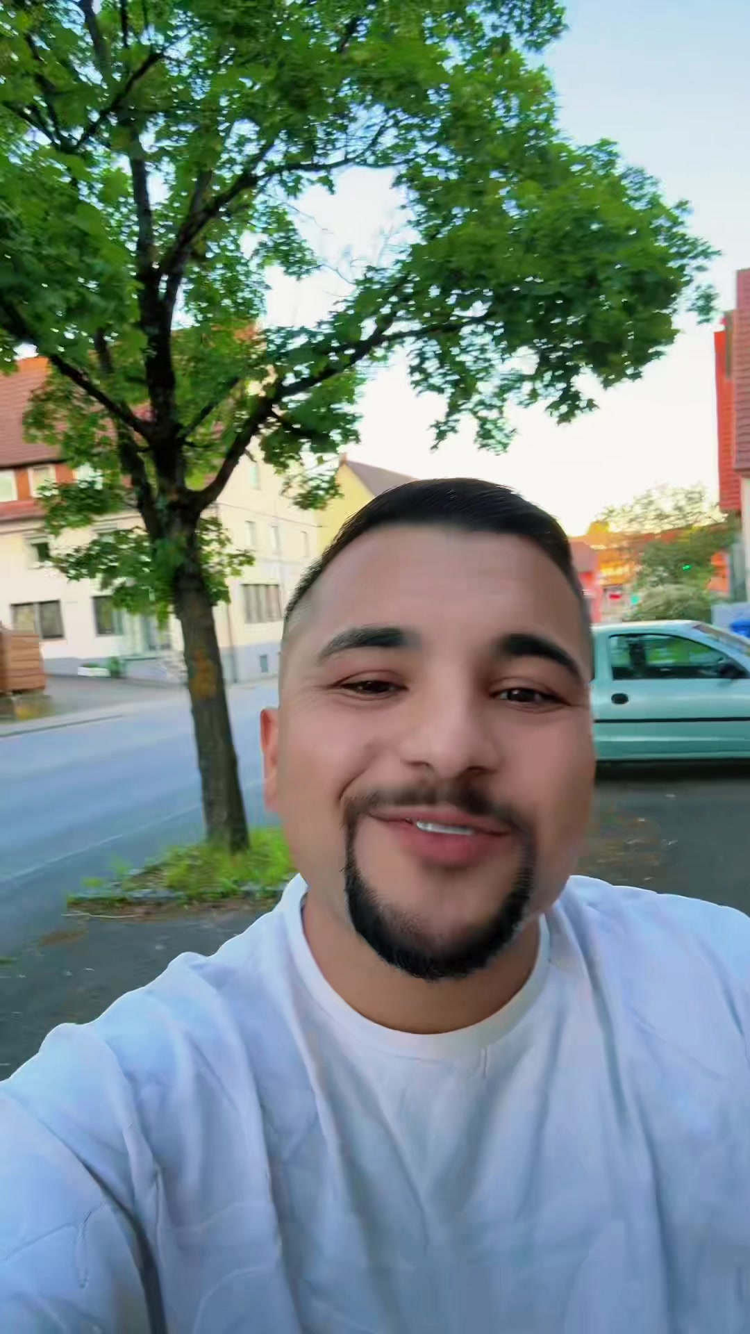@Butzi Lalaj
