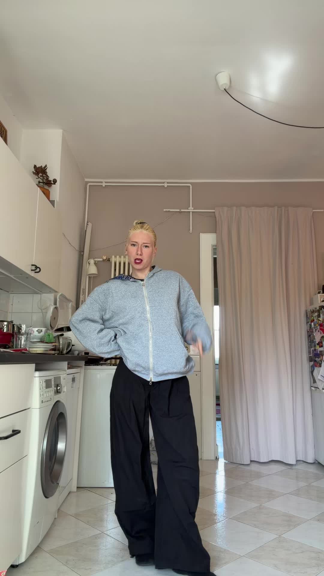 @sashabjoerk_