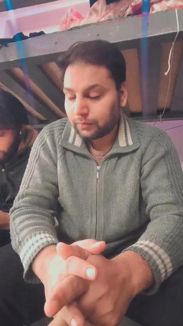 @Moon Shah 🇵🇰 🇰🇬
