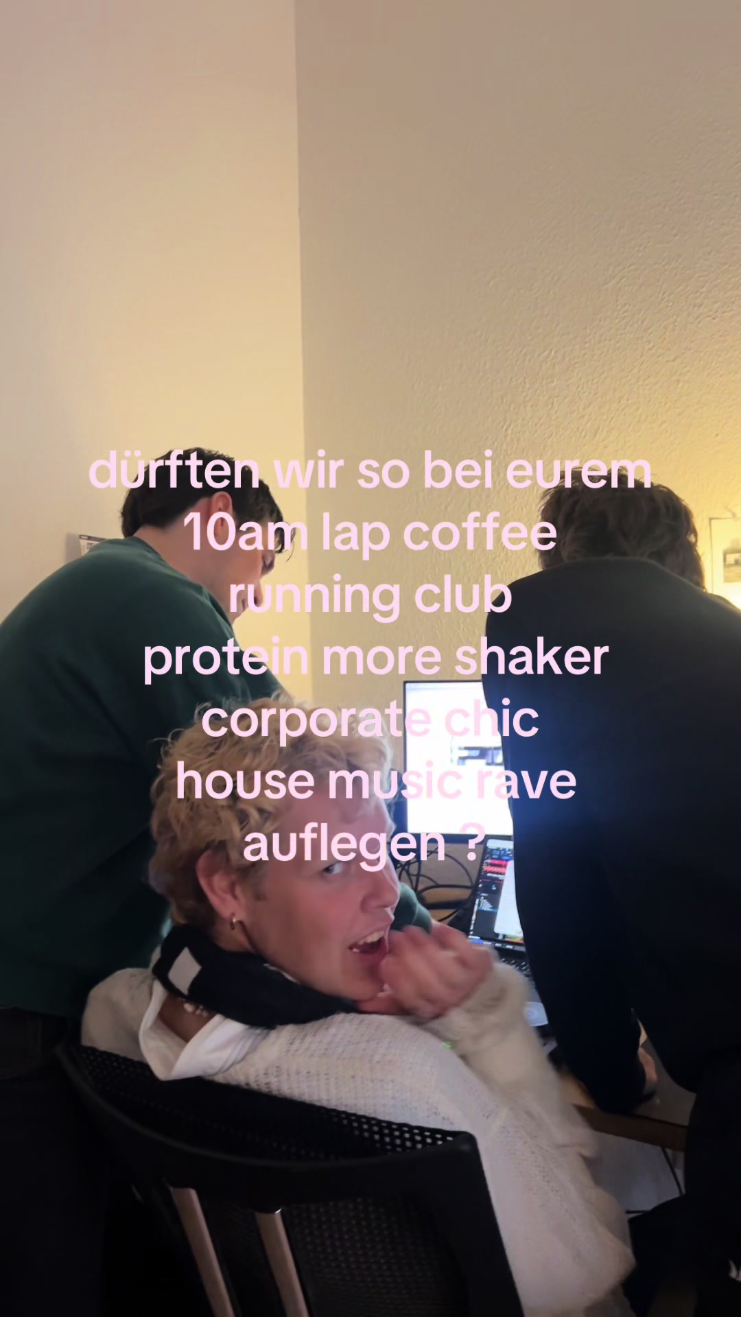 @holillystic