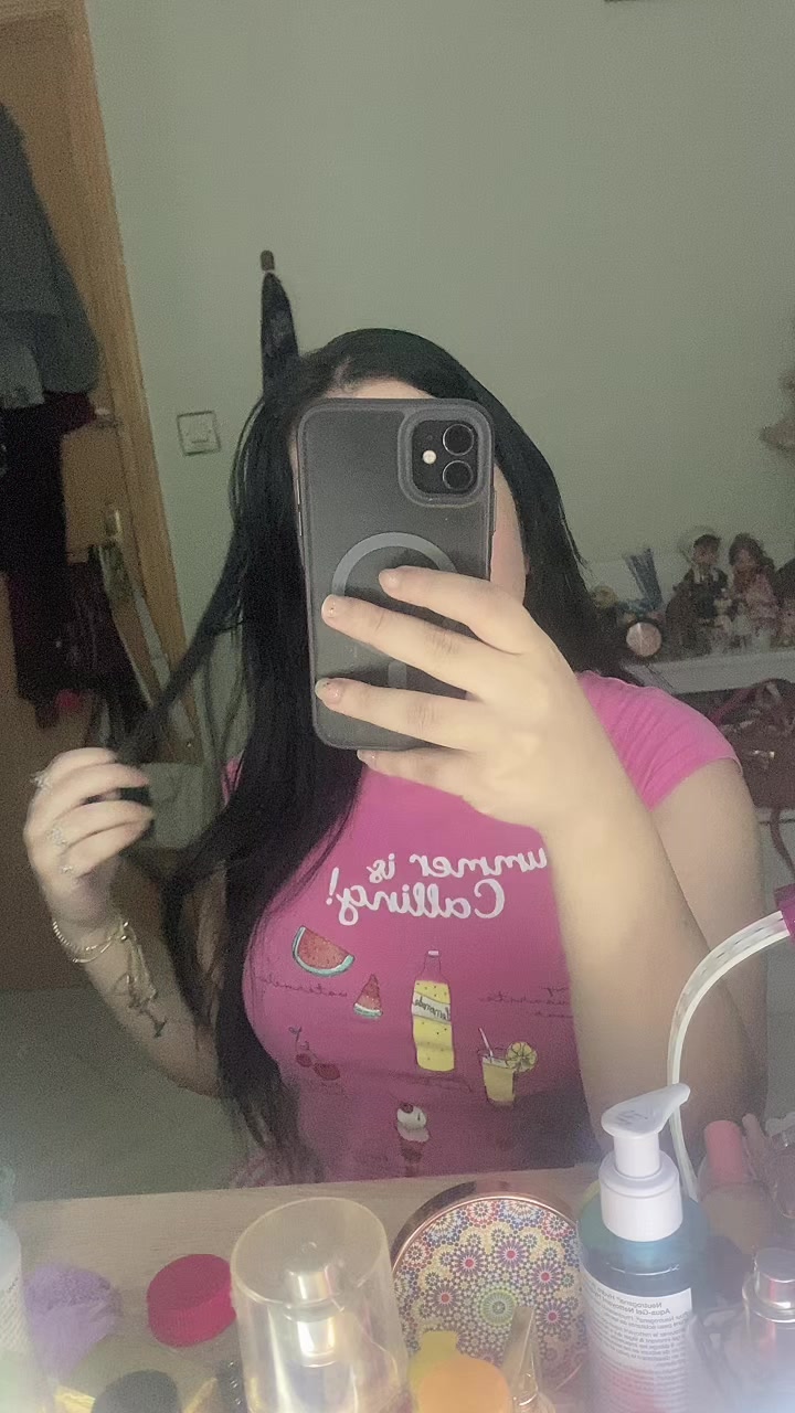 @oumniabetty1