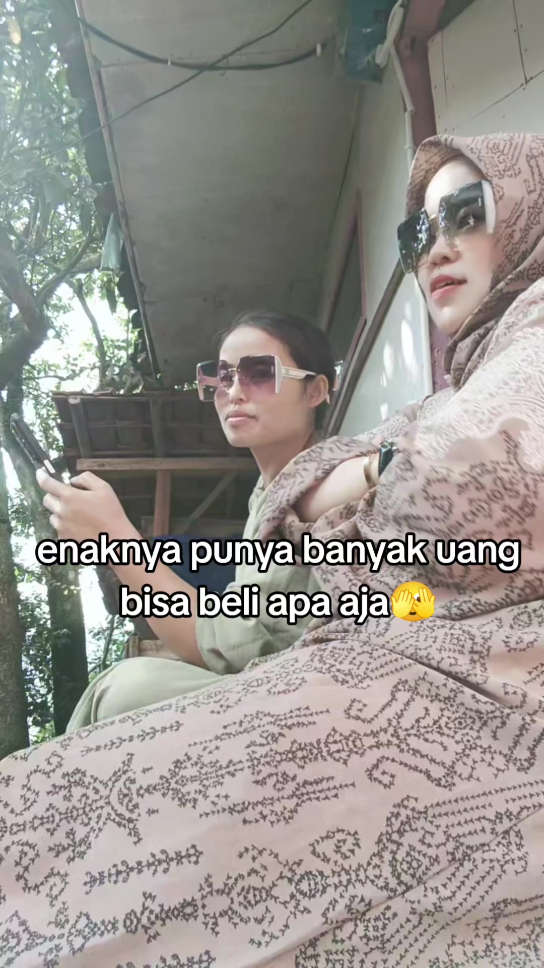 @dindaghaniya