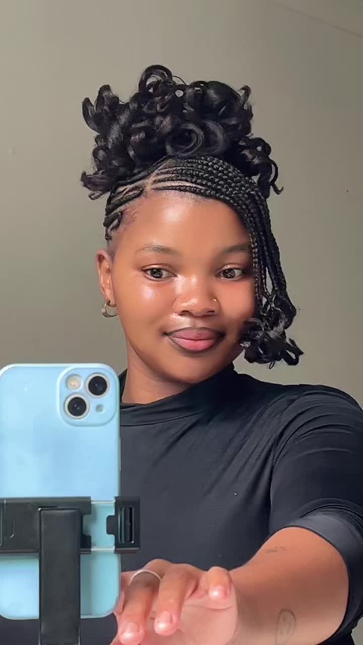 @Babalwa Khanzi