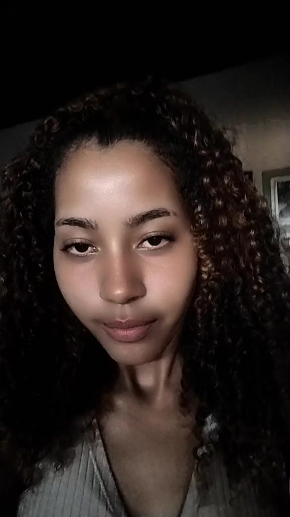 @Flávia♥️🫰
