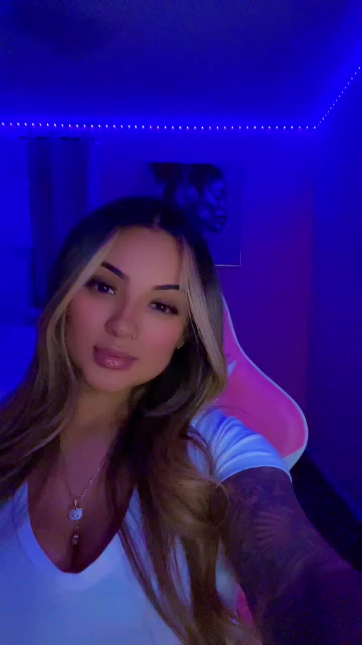 @ForeverrrrVictoria🖤