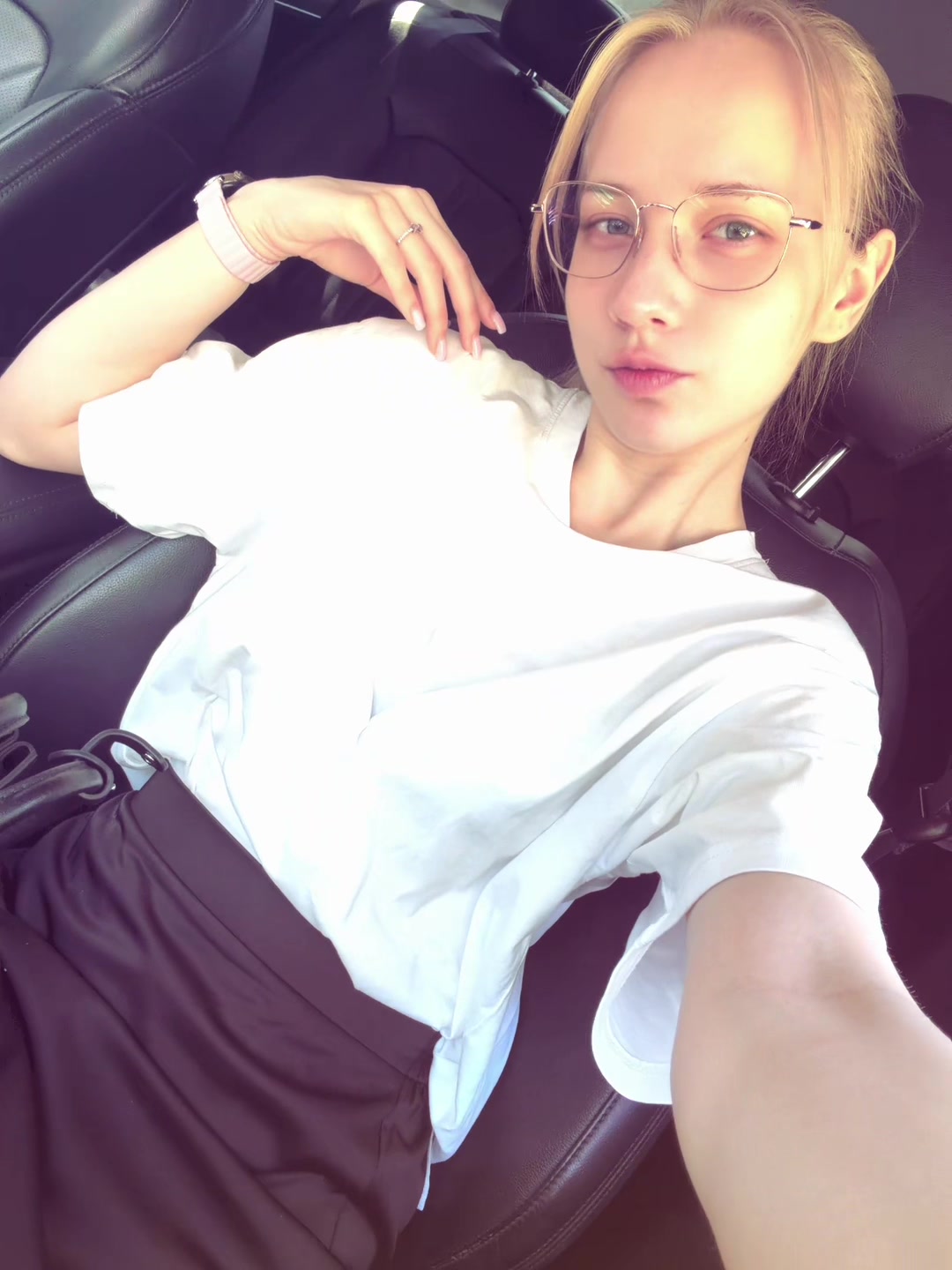 @Blondinochka