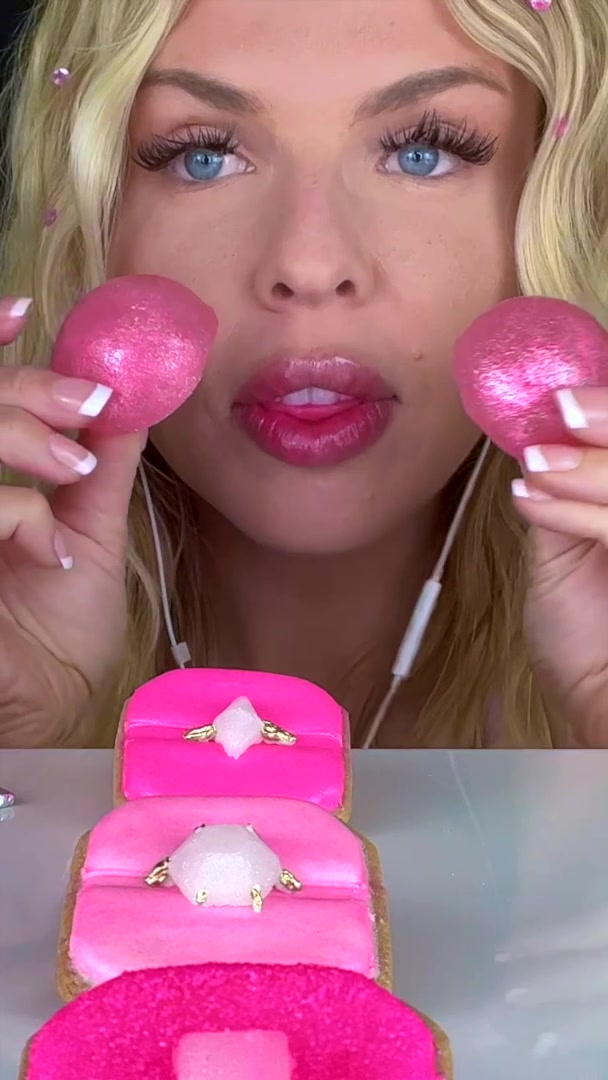 @HunniBee ASMR