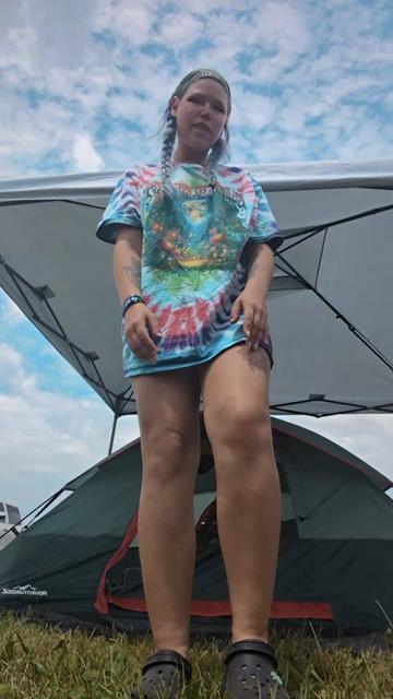 @irlWaifuGoddess