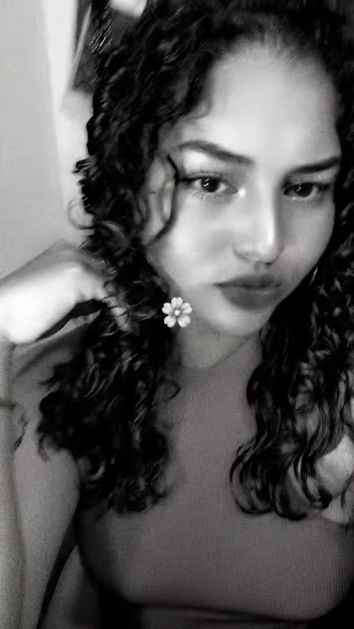 @𝔇𝓮𝓿𝖎💗😍