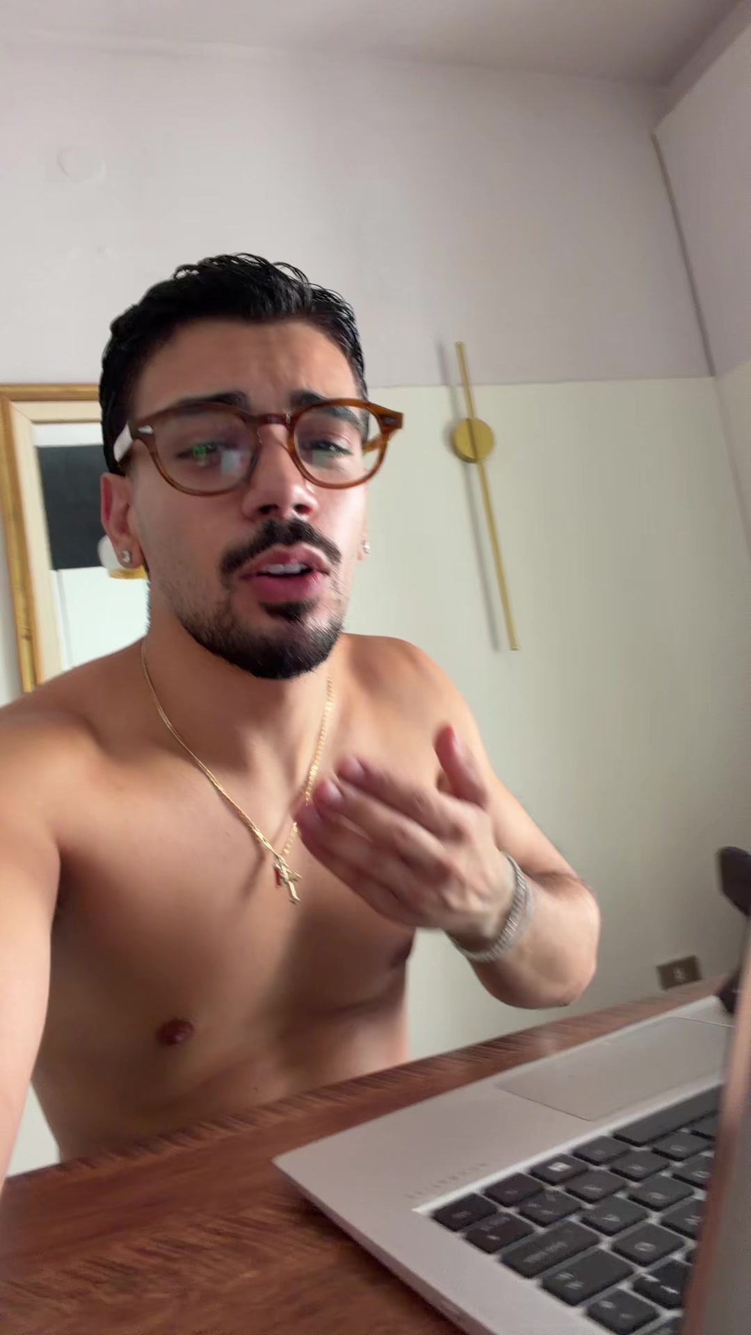 @itsalemomentcreative
