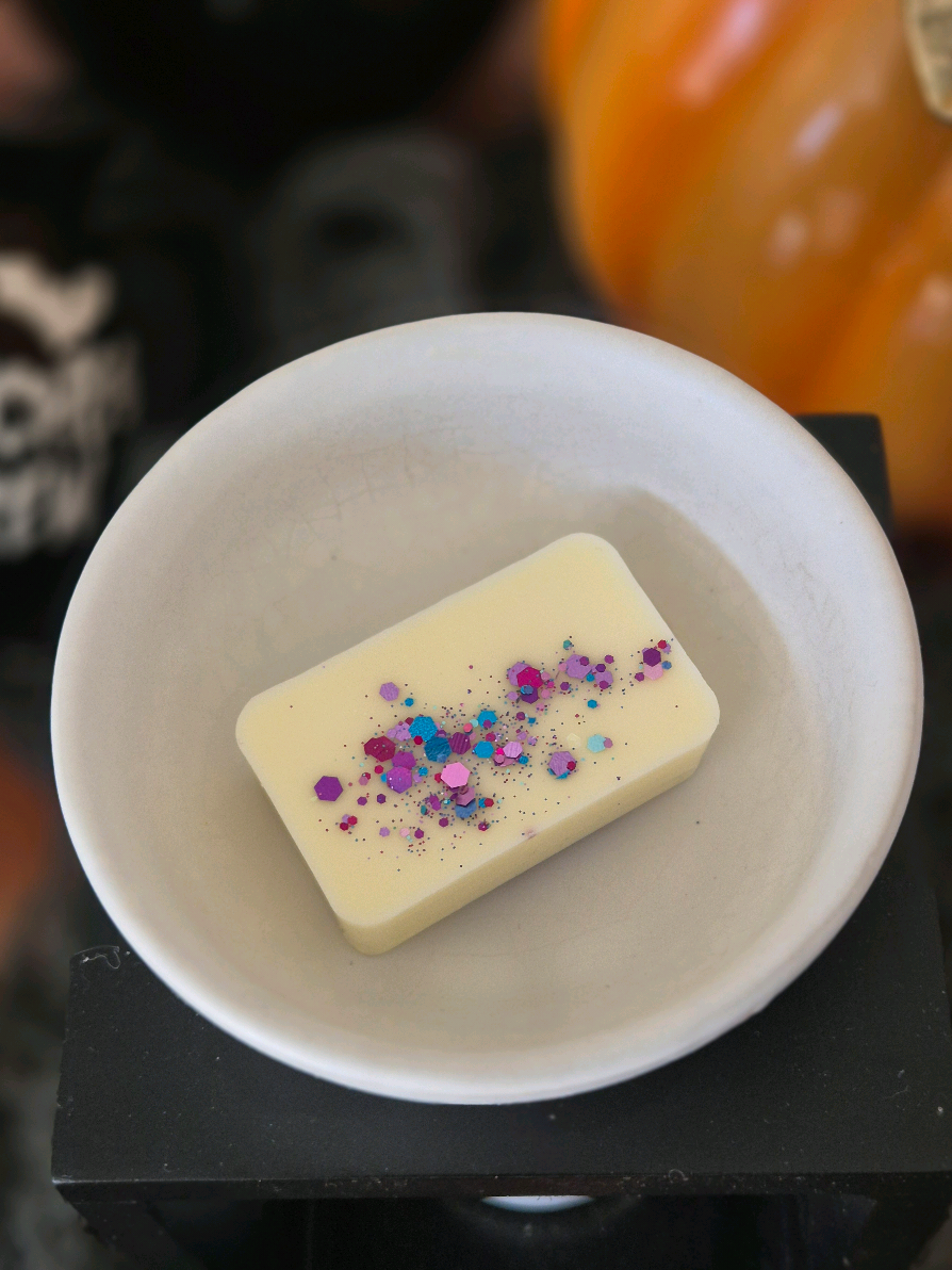 @WicknCandlesnCreations