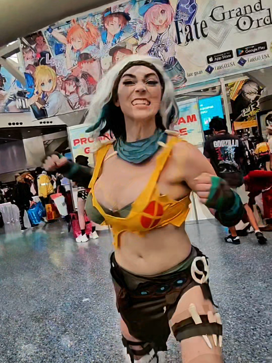 @CosplayAnime4K