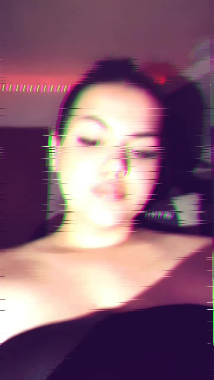 @Vukica