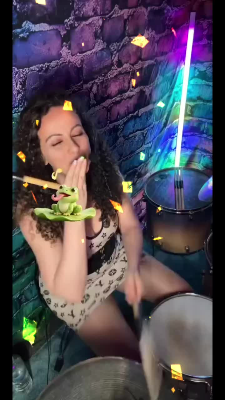 @Leila Carina Drummer