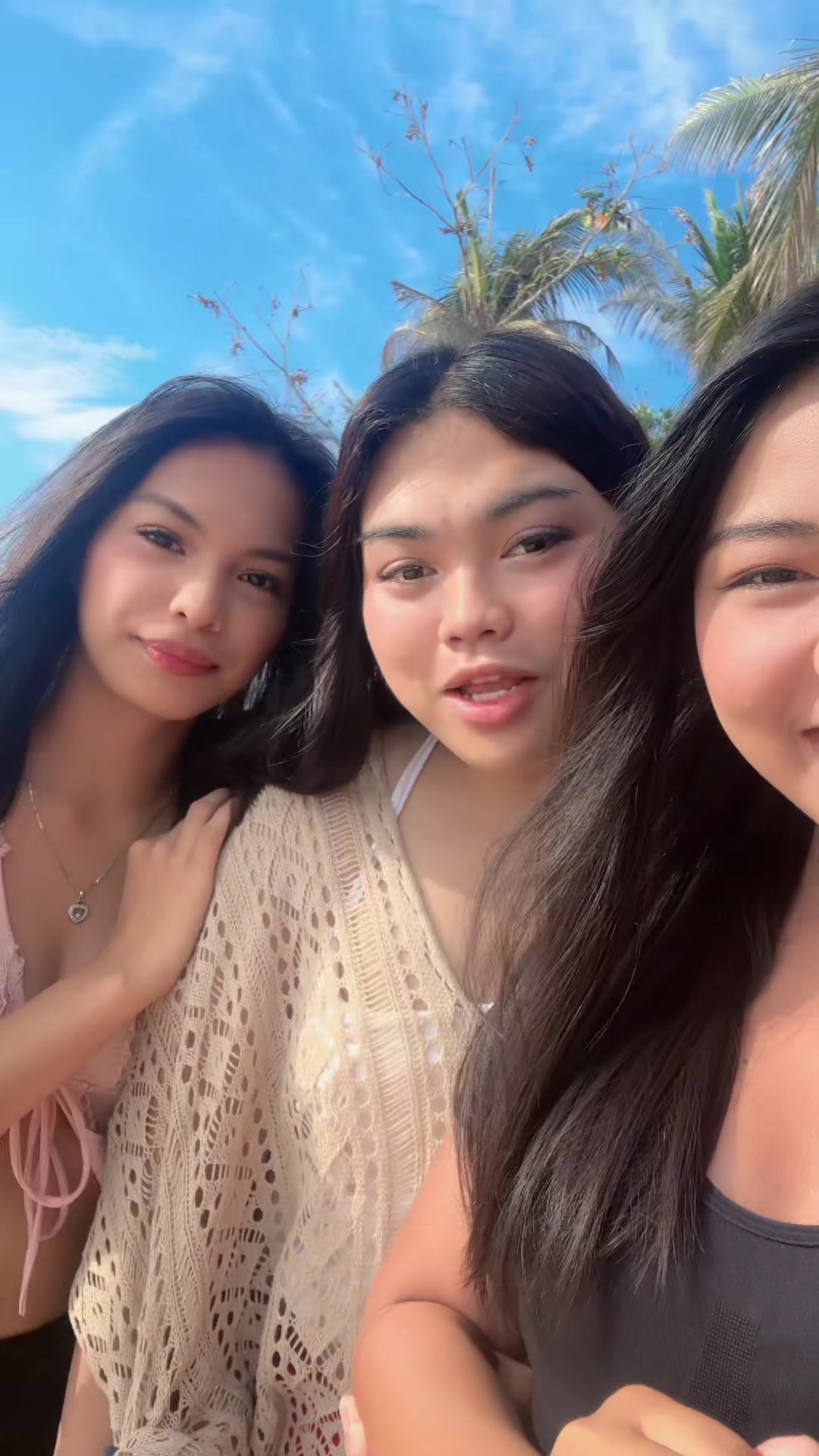@Ella Dakz
