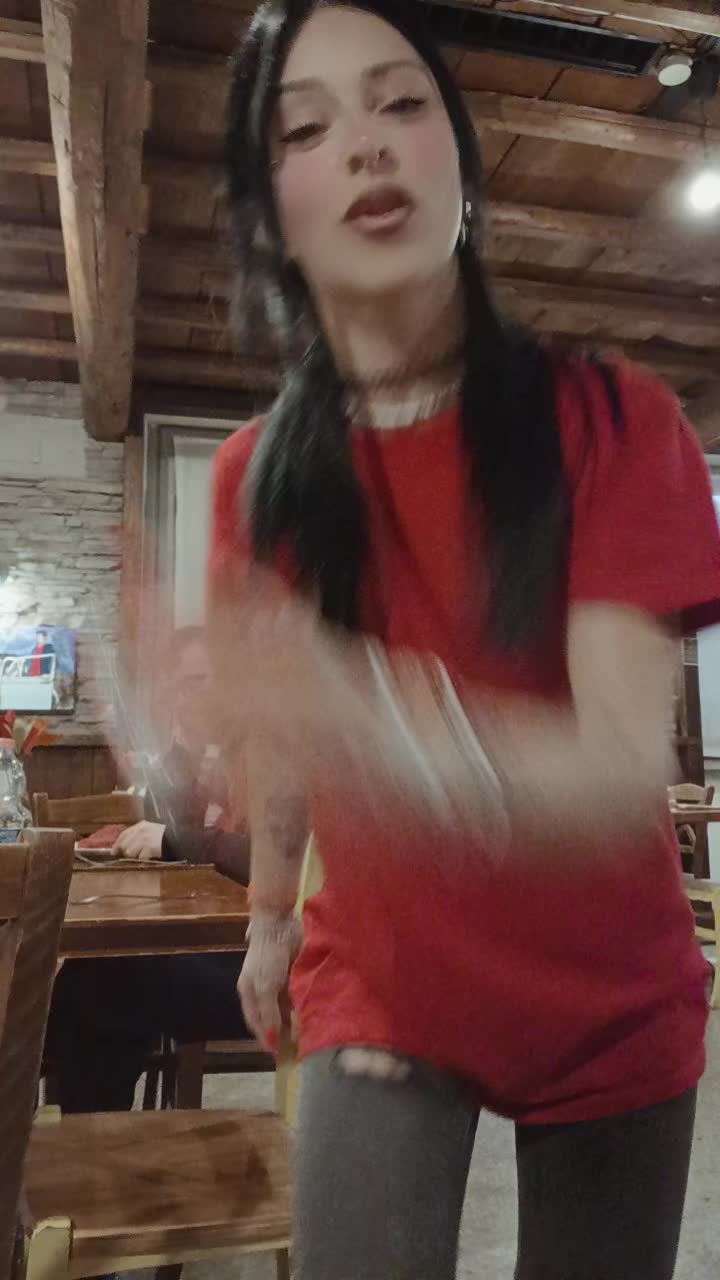 @Jeyy