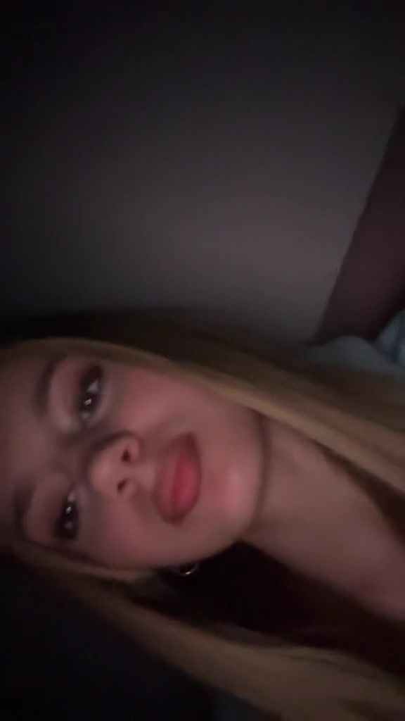 @Эмилия💐