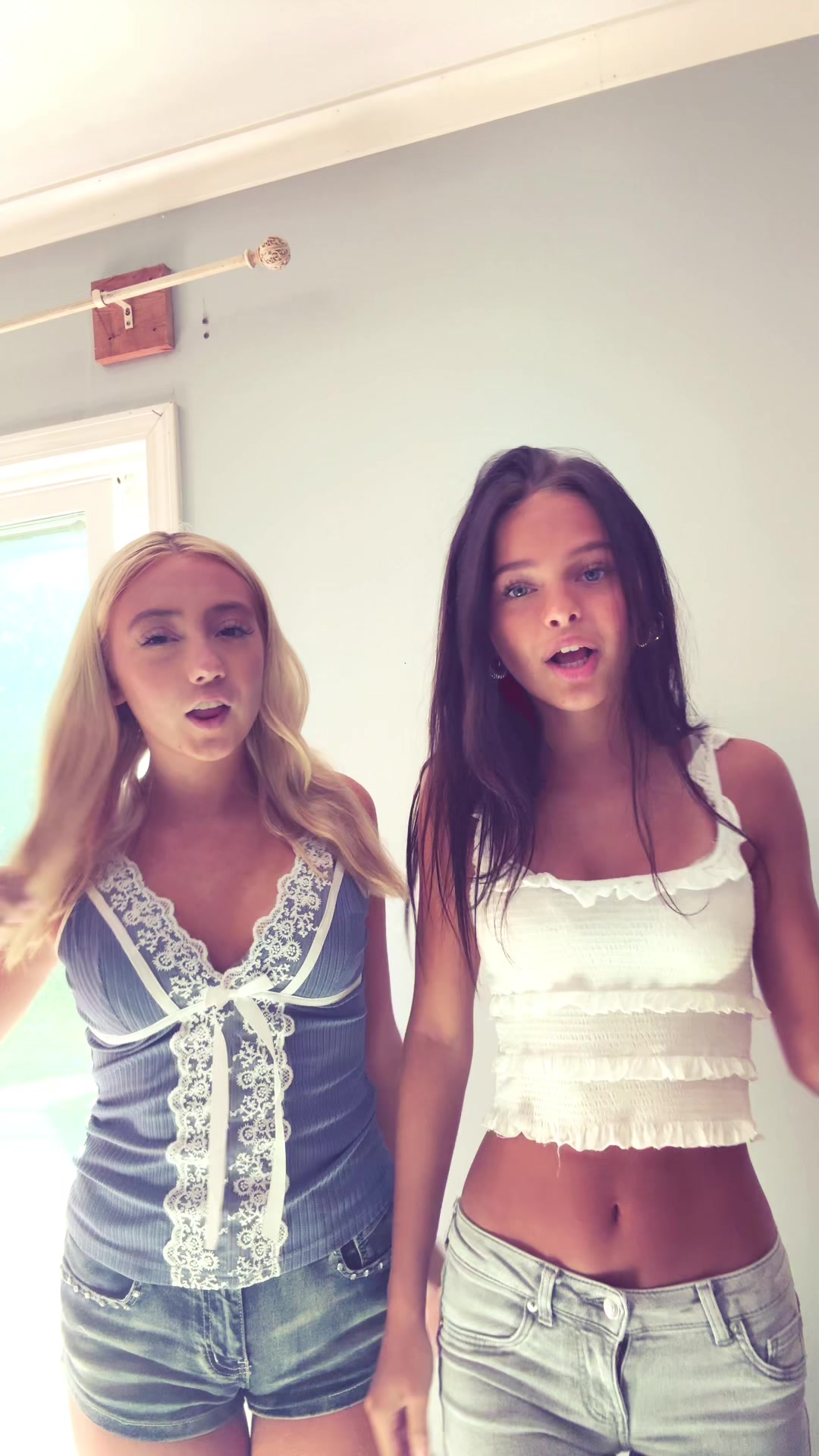 @OLIVIA