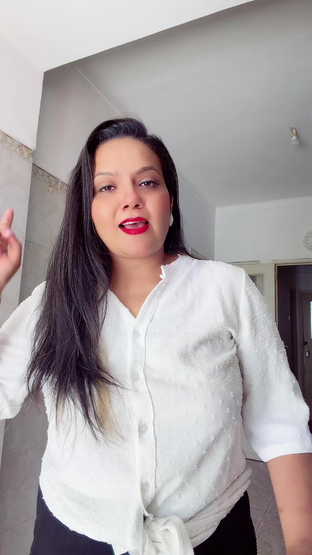 @October Queen👑(Ghimire Don )