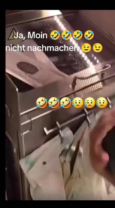 @FotzDeluxe