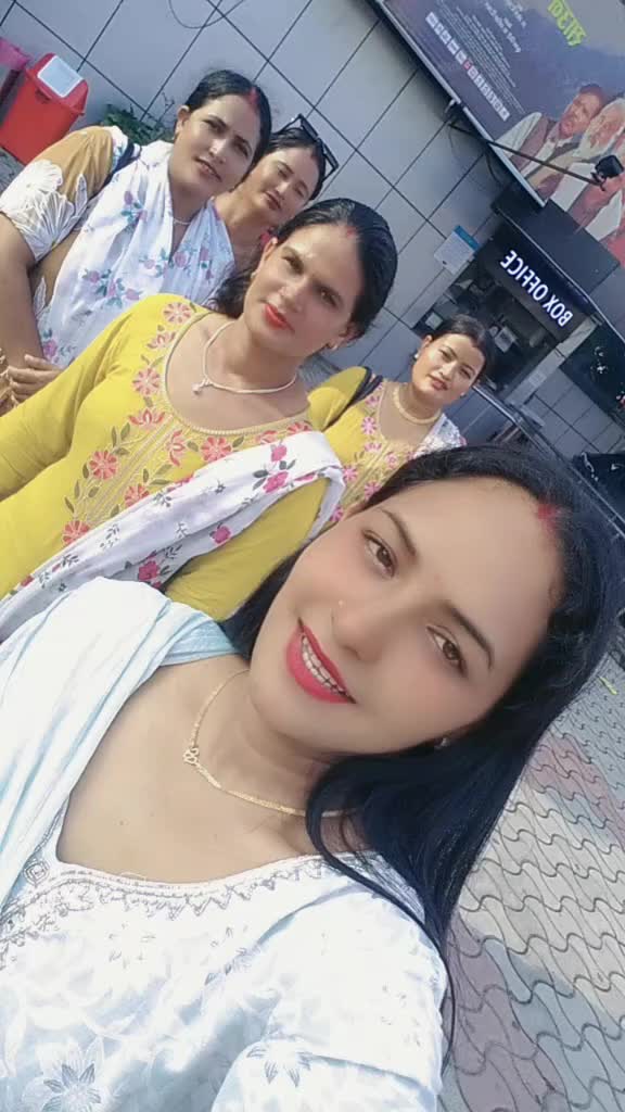 @दिपा।🙈