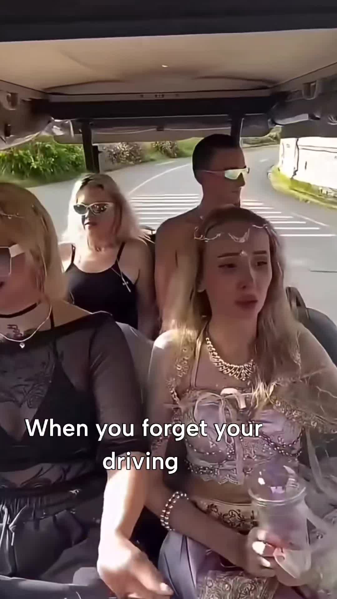 @𝚂𝚘𝚌𝚊𝚕_𝚃𝚛𝚊𝚜𝚑𝚖𝚊𝚗