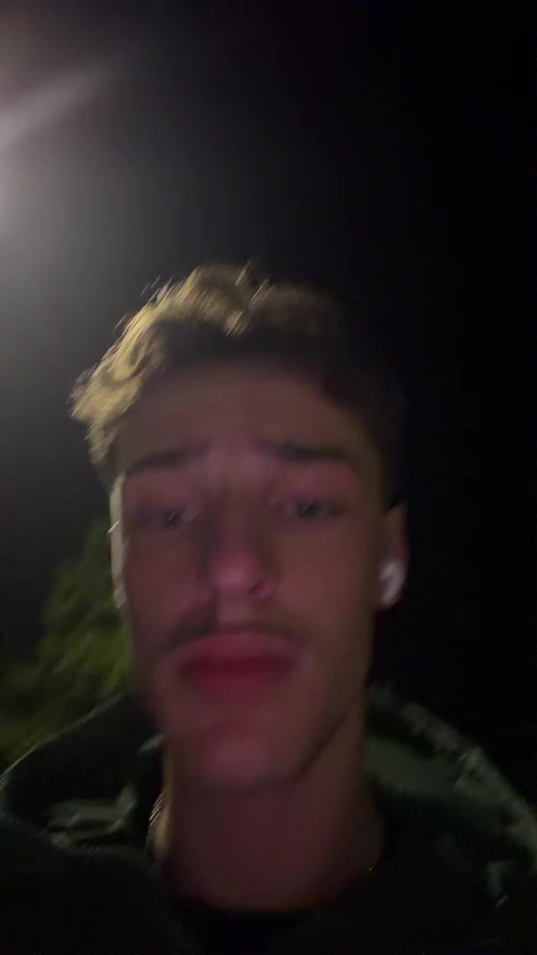 @simon