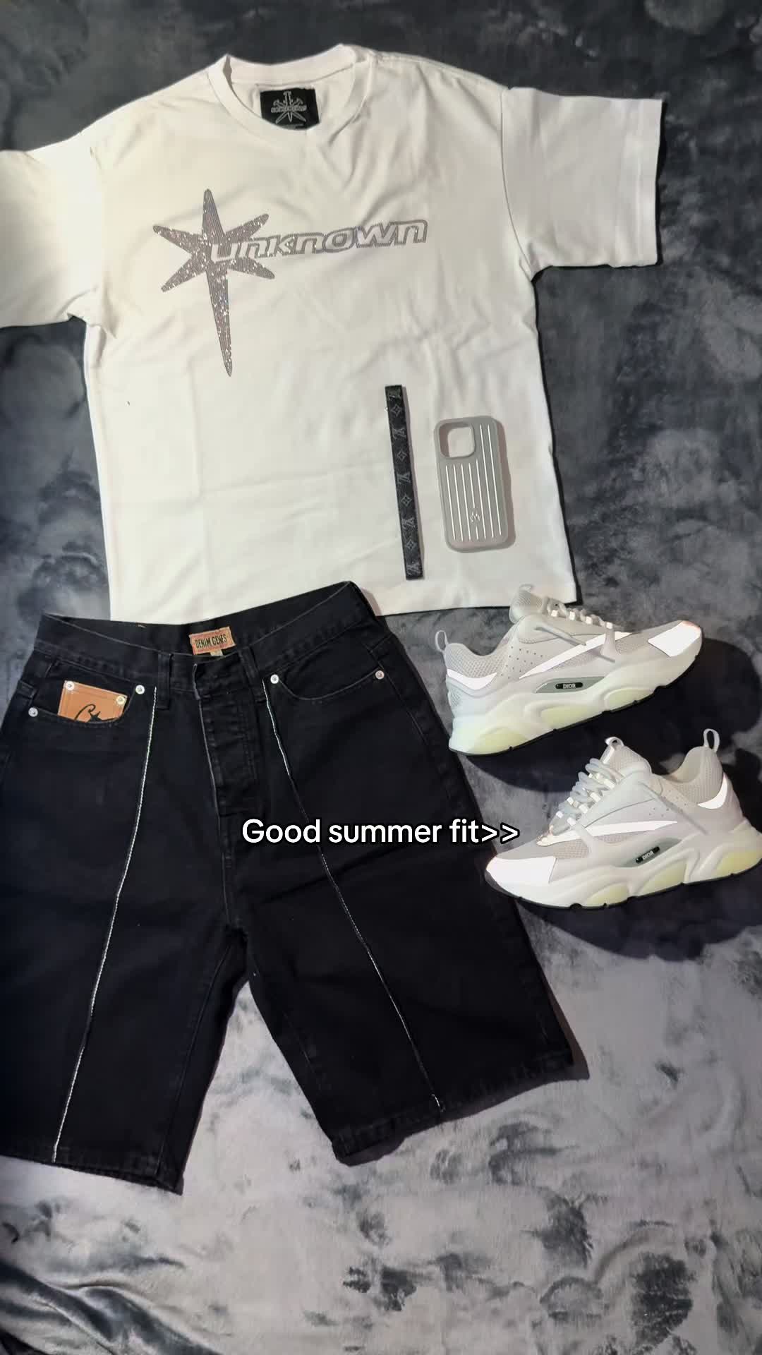 @Fits.art&reg;