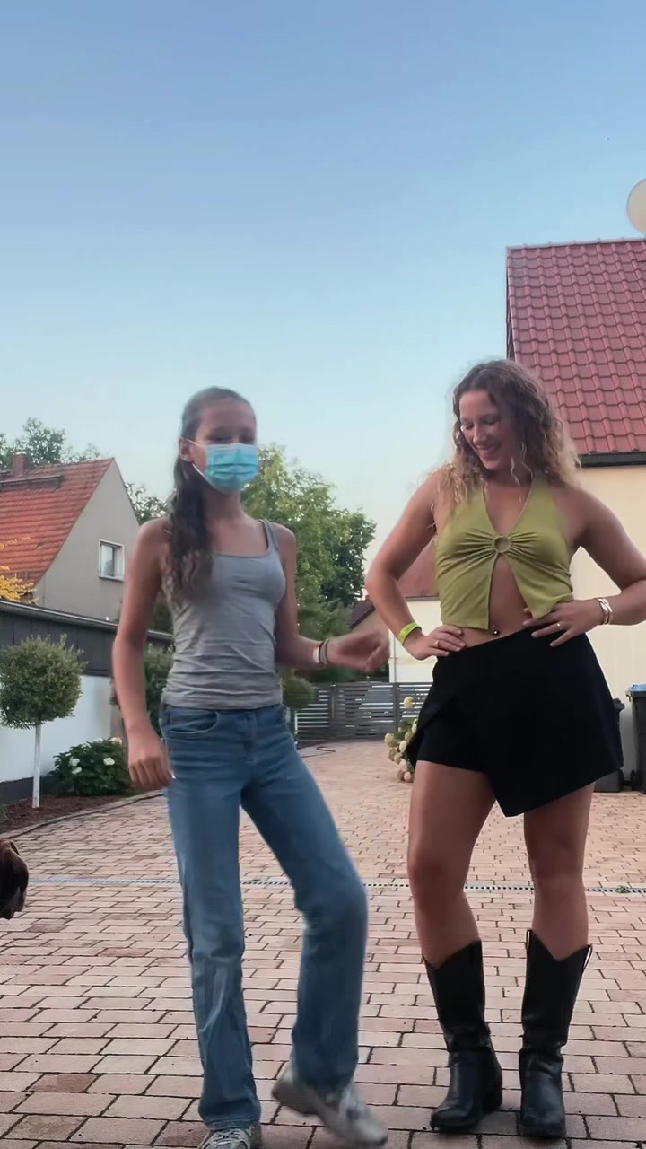 @Nicole🌻