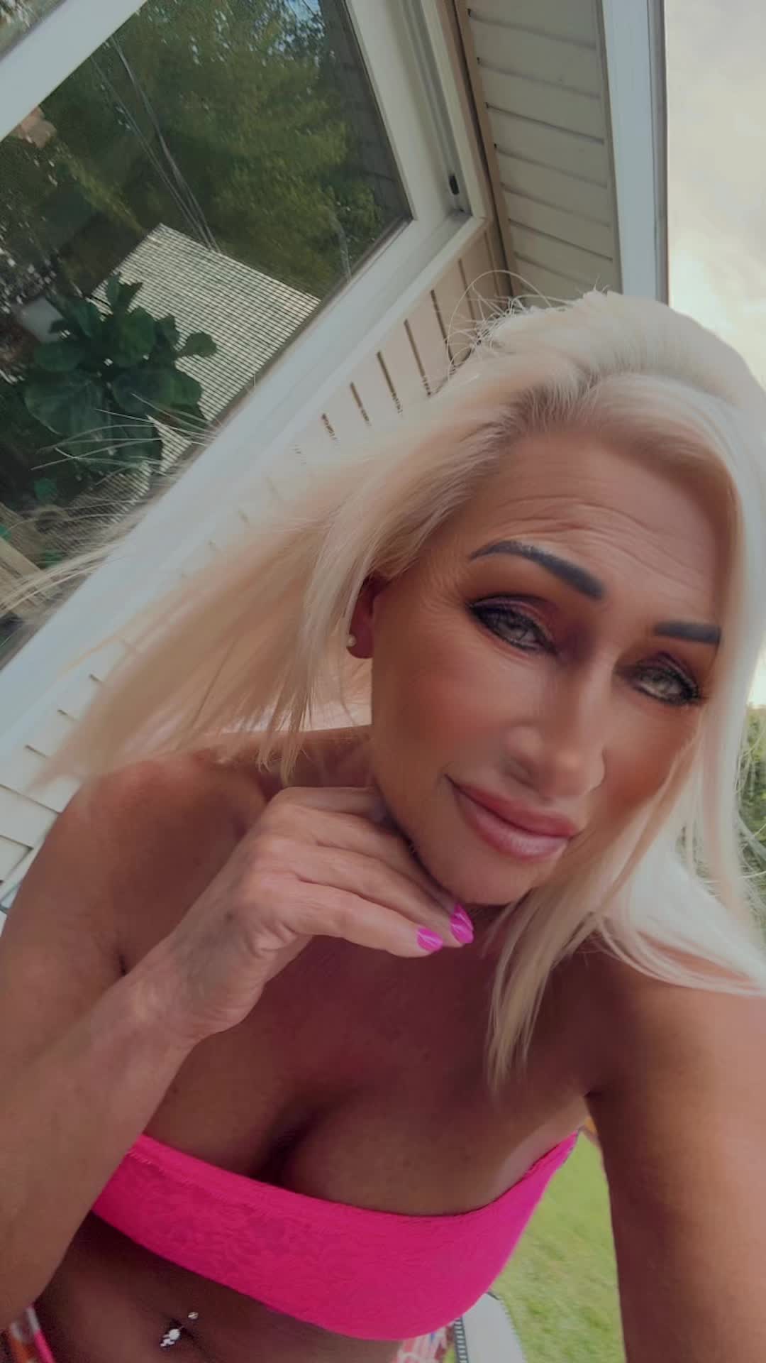 @Tena