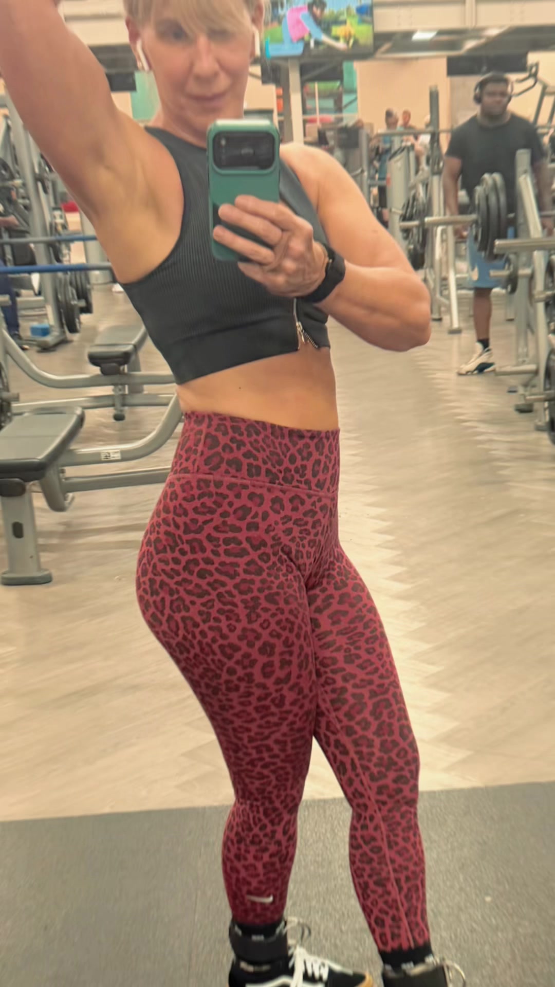 @Workout chickie 🐣🐣 only 1