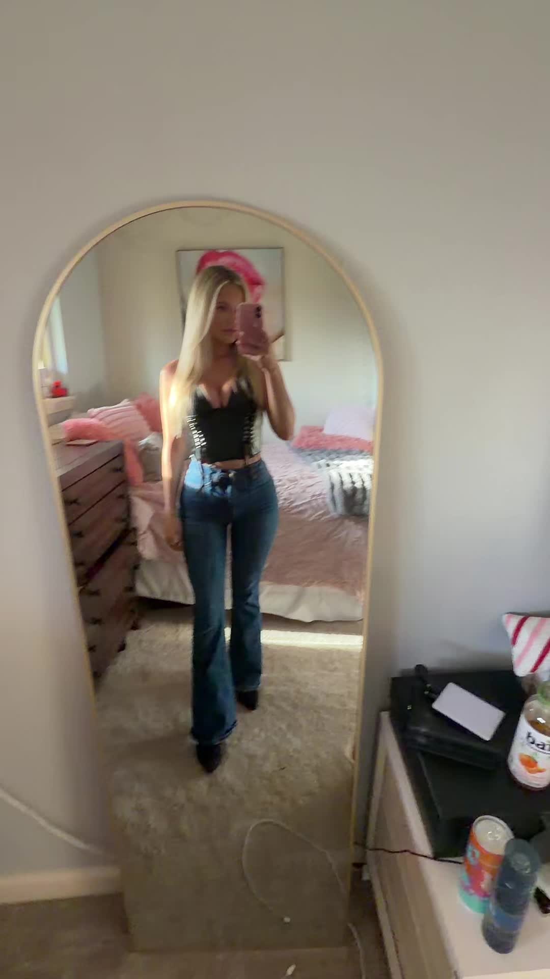 @Tigolebitties
