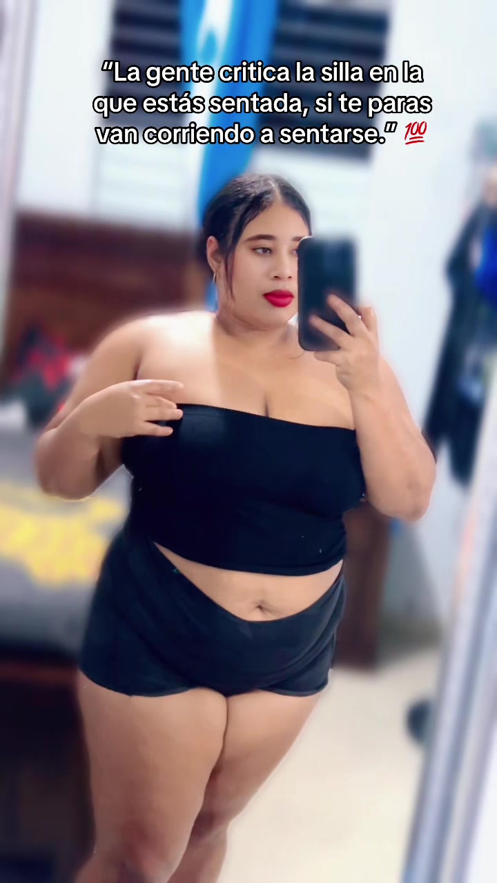 @GORDY🐷🌸👑🎀🤪😊