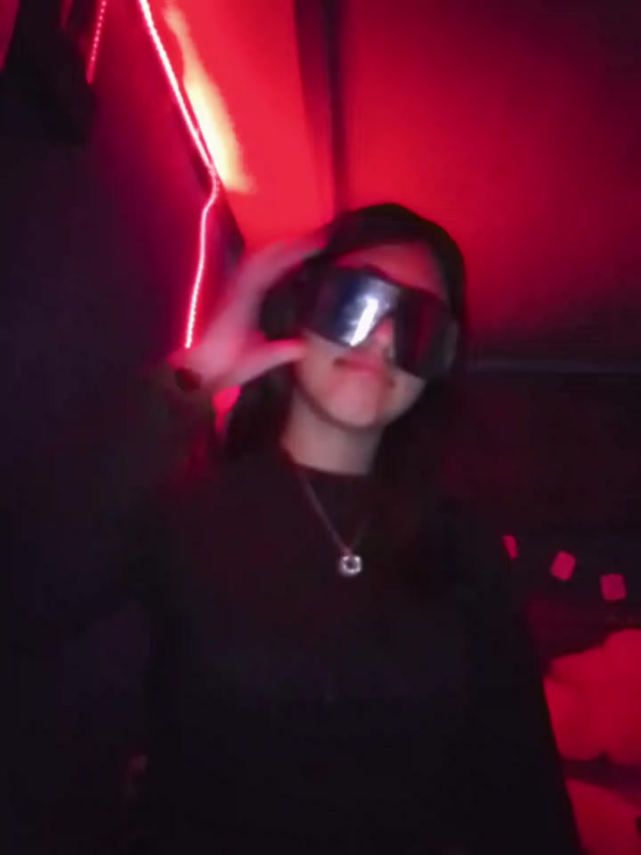 @L&auml;_cH&iuml;N&auml;&dagger;💯
