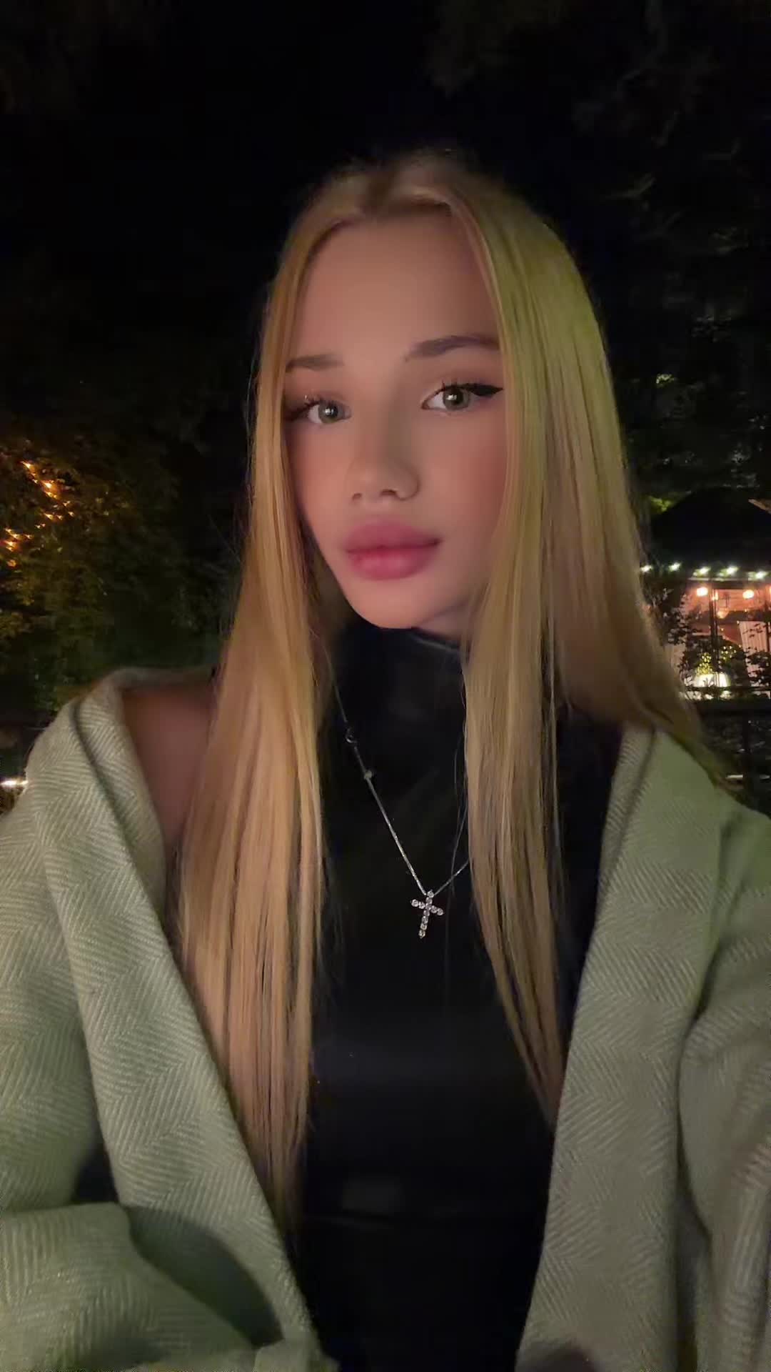 @vvsuurr