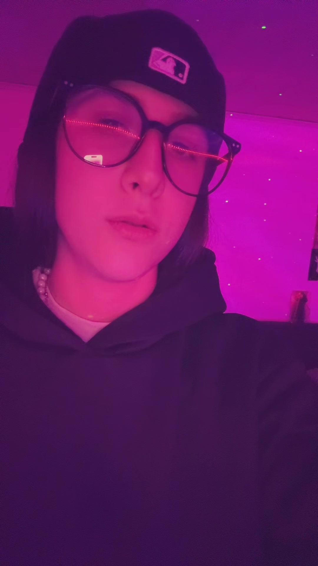 @itzz.chxenne