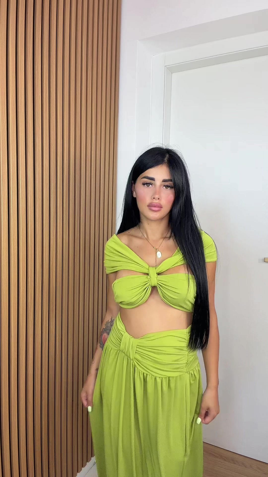 @Iconic look