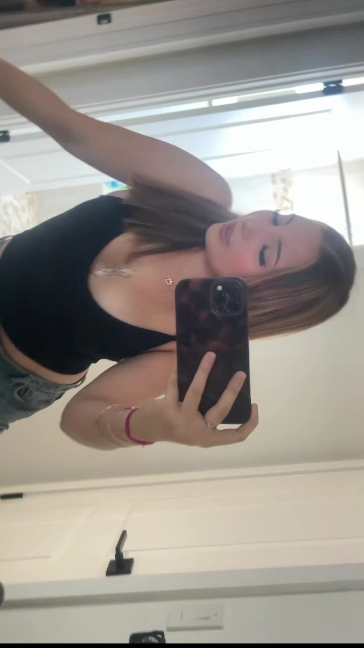 @Julieana