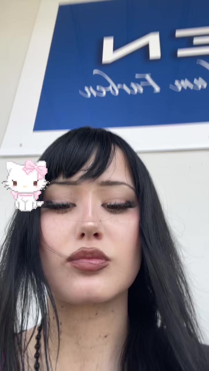 @Lia