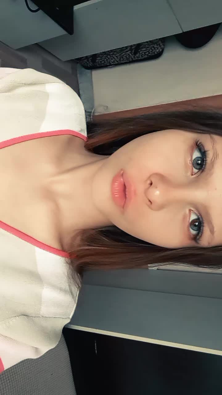 @𝚝𝚠𝚒𝚔𝚊🍂🦇🕸