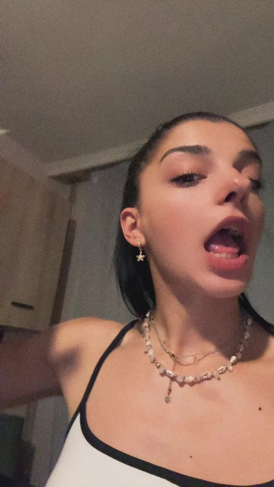 @Анелия Антонова🔥