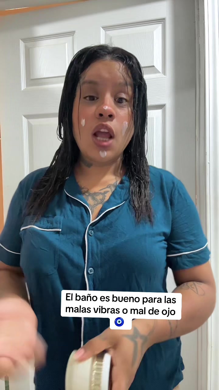 @lalalopez