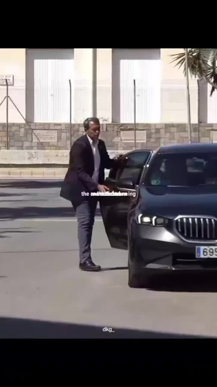 @PŔÍÑÇĔṢ̌Ṣ̌ ŁĔØÑÕŘ 👑