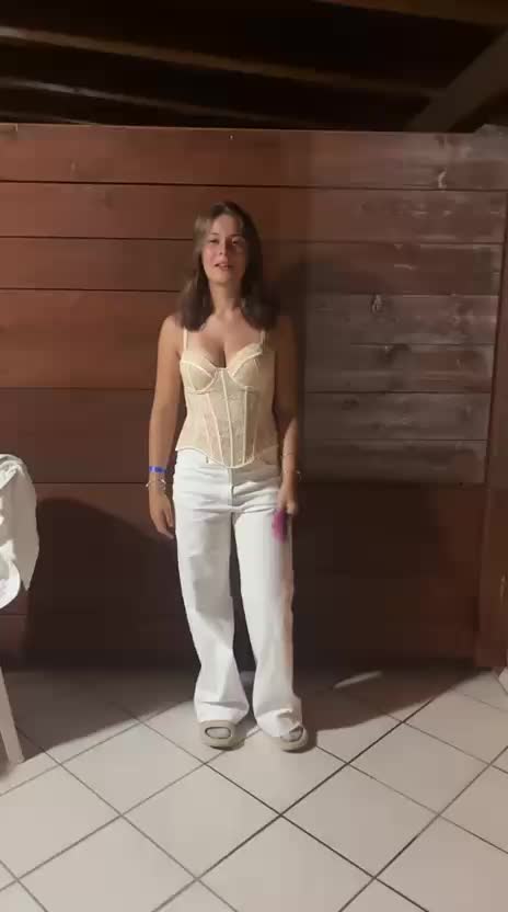 @Rachele