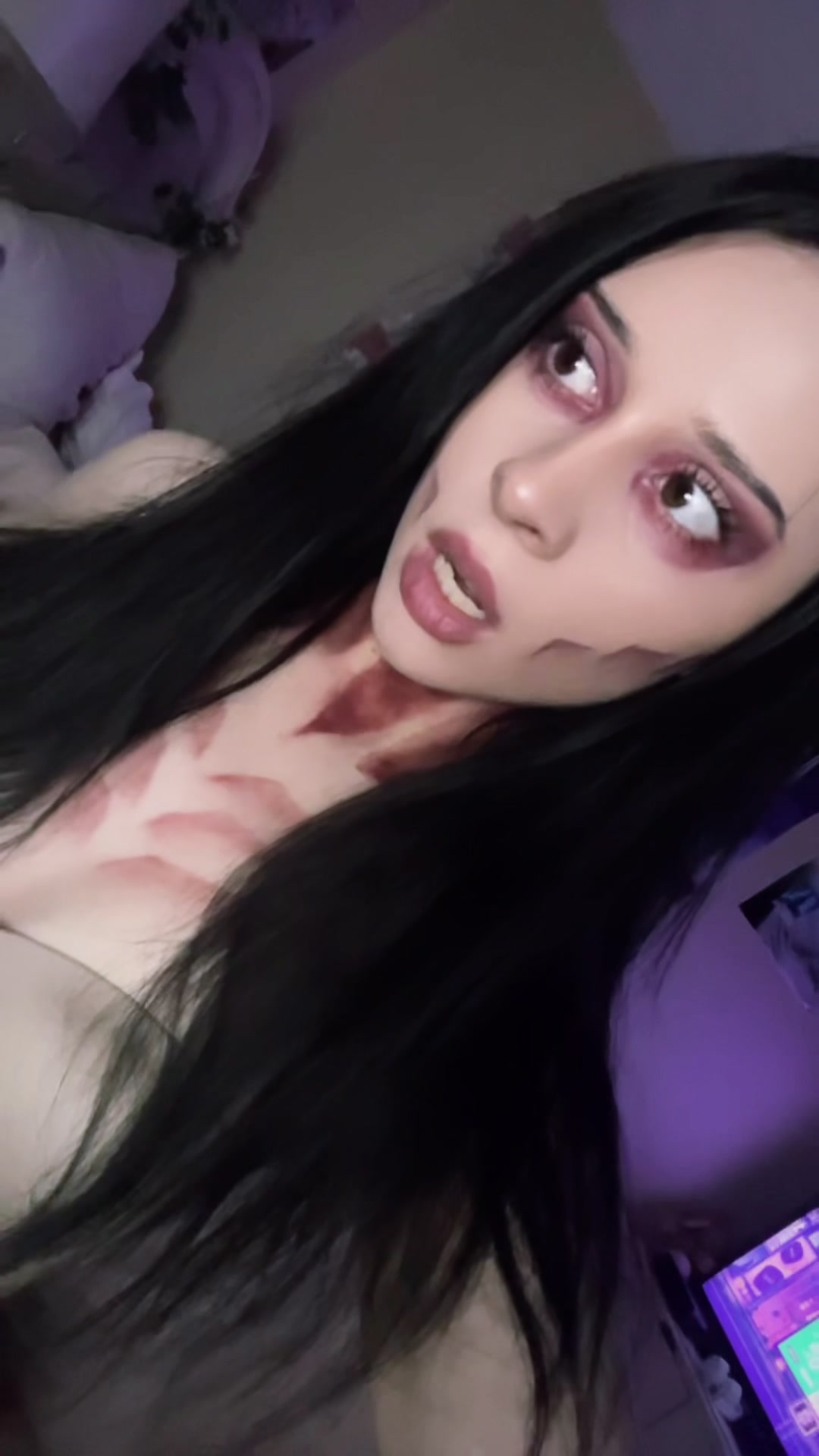 @✱