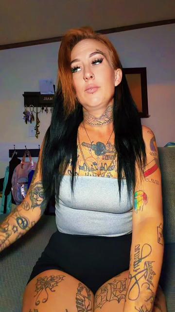 @ғͫʊͦcͭкͪɳͣ Tattedmommy420