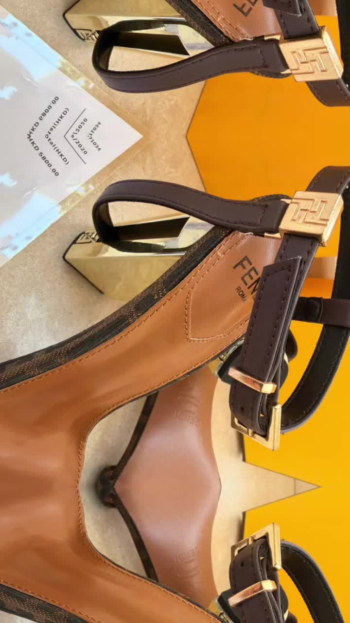 @@Accessori Moda