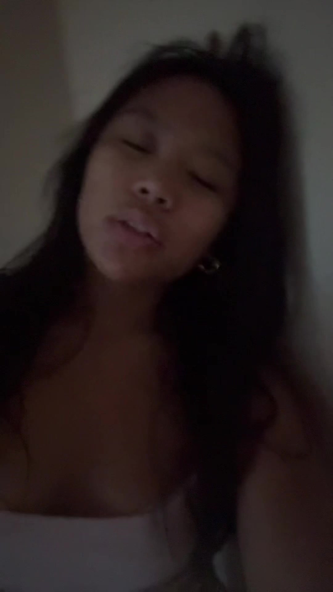 @Karylle