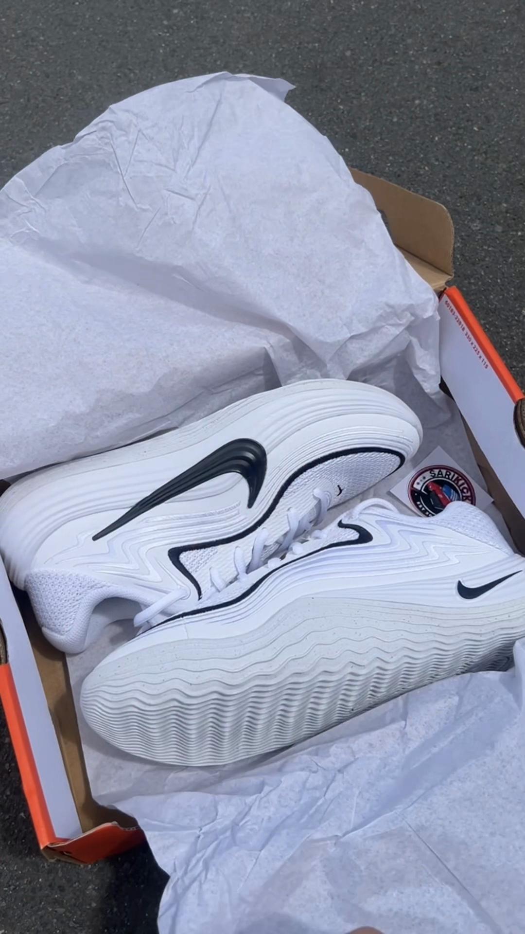 @SariKicks